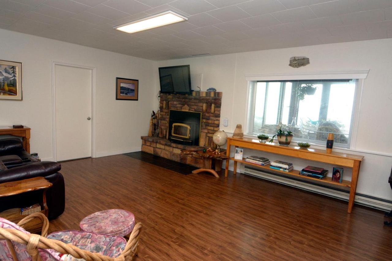 Oceanfront Paradise Comox Eksteriør billede